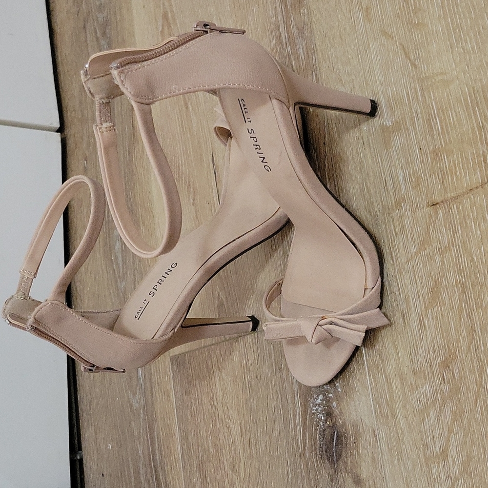Shoes - Picture 2 of 3